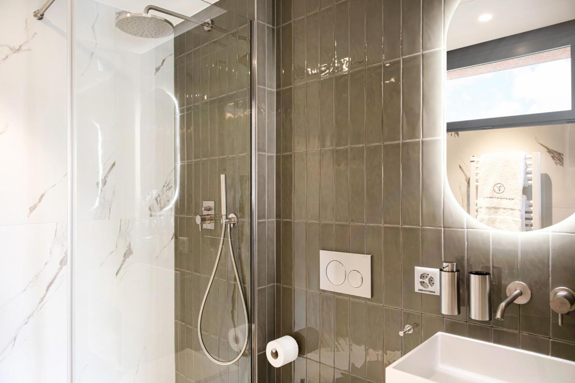 Visionapartments Lugano - Contactless Check-In ภายนอก รูปภาพ